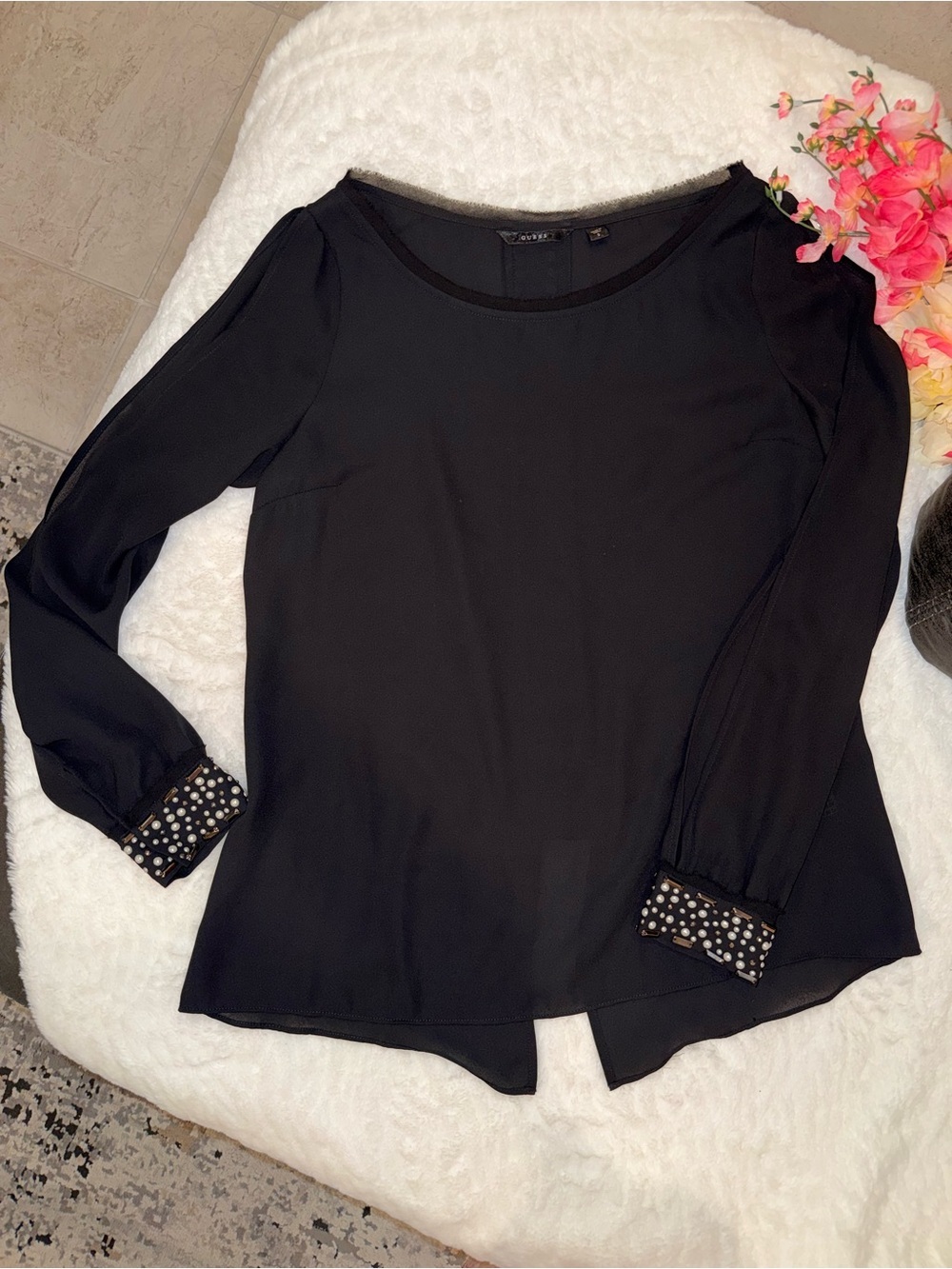 2 x 20$ Guess Black Long Sleeve Blouse with Studded Cuffs Size S